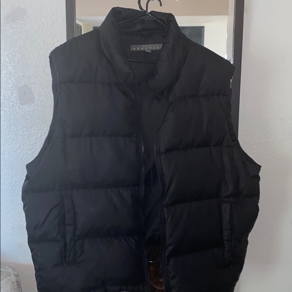 KENNETH COLE MENS VEST